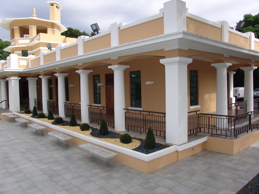 Hostal Universitario San German Exterior photo